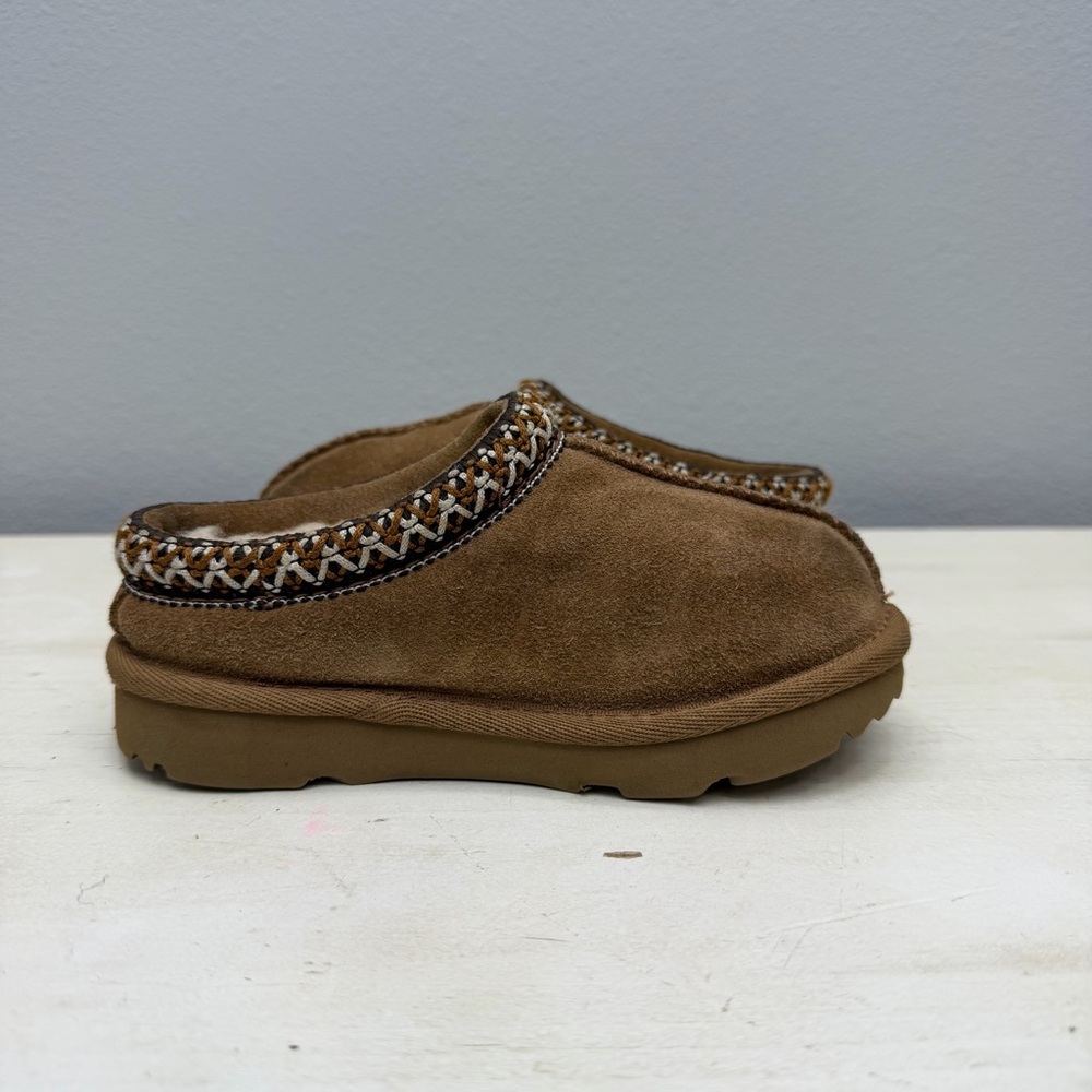 Ugg Brown Suede Kids Tasman Slippers Size 9 - Picture 2 of 9